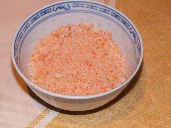 Banh cuon tom tom chay crevette hachee et sechee a la poele