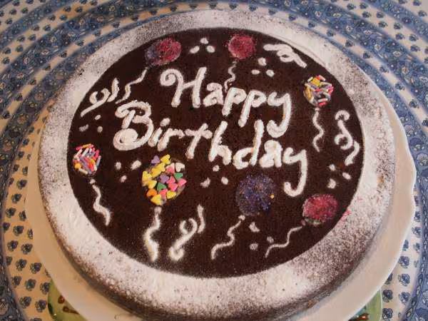 Gateau choco de moona deco sucre glace amp sucre colore