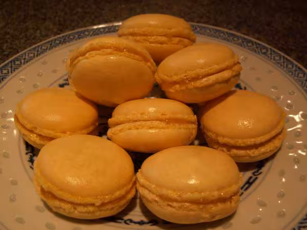 Macarons a l ananas vue de pres
