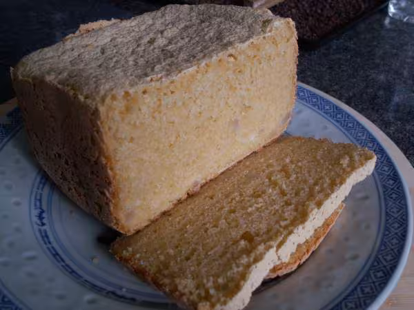 Pain a la farine de mais e noix d acadamia