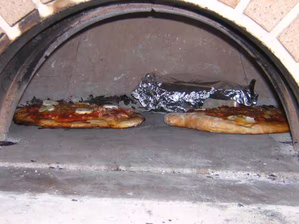 Pizza four a bois