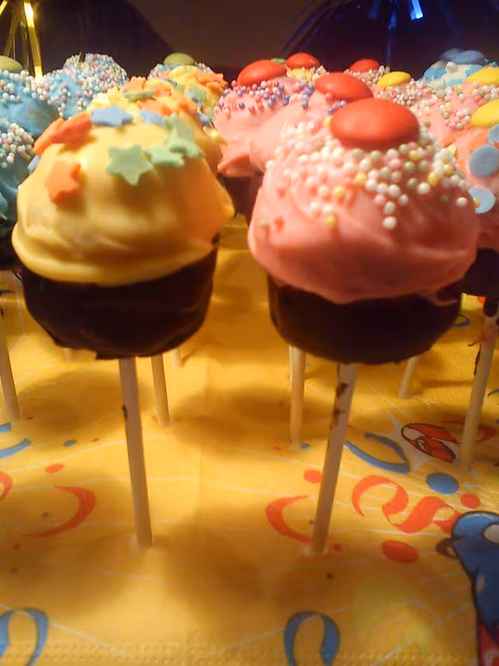 Cake pop anniversaire