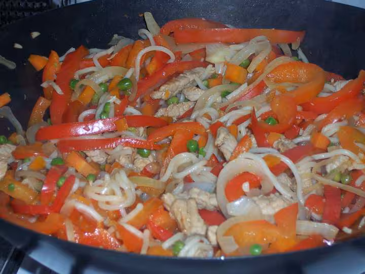 Poelee de veau au poivron rouge