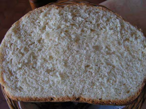 Interieur de la boule de pain blanc
