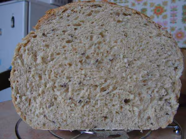 Pain aux cereales avec pate reservee la veille la mie