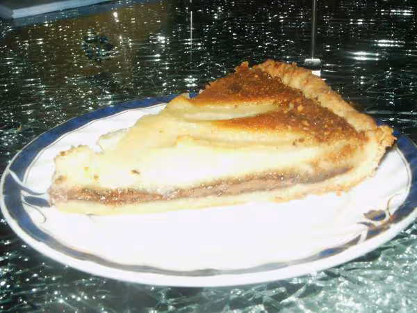 Tarte fondante poire amande et praline