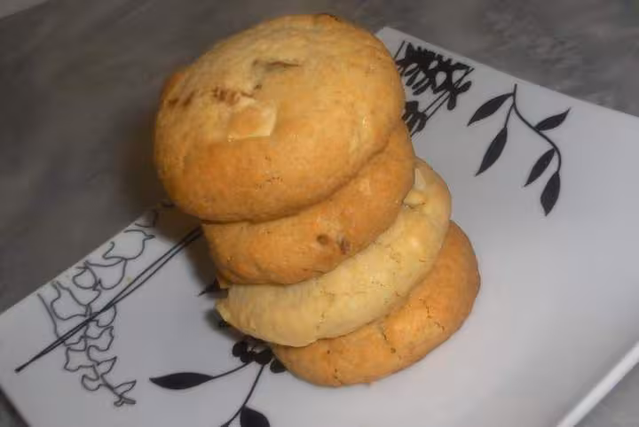White chocolate chip cookies