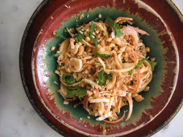 Salade de fleur de bananier aux crevettes vietnam