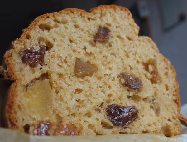 Pain cake de campagne aux fruits secs zoom