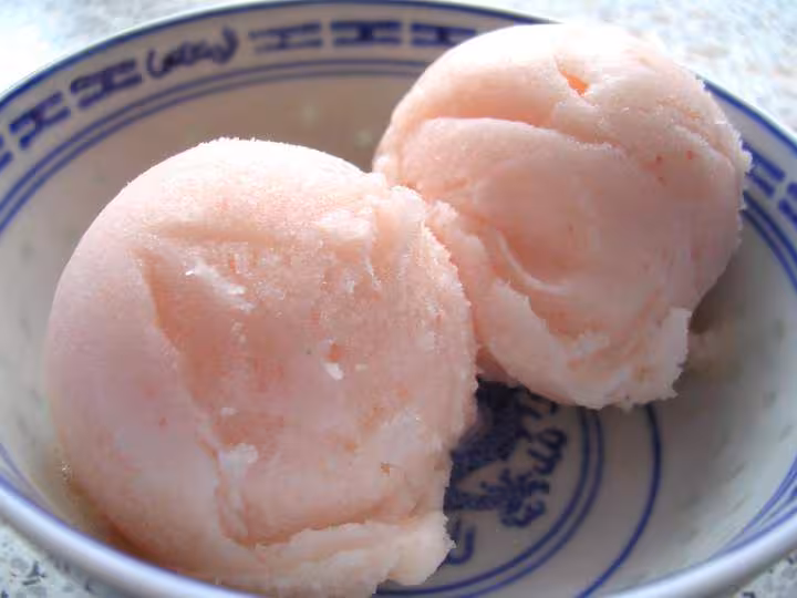 Sorbet au pamplemousse rose