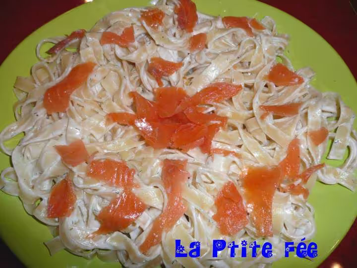 Tagliatelles au saumon fume et aneth ww