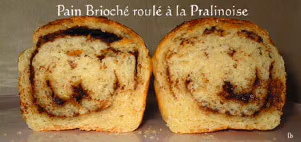 Pain brioche roule a la pralinoise