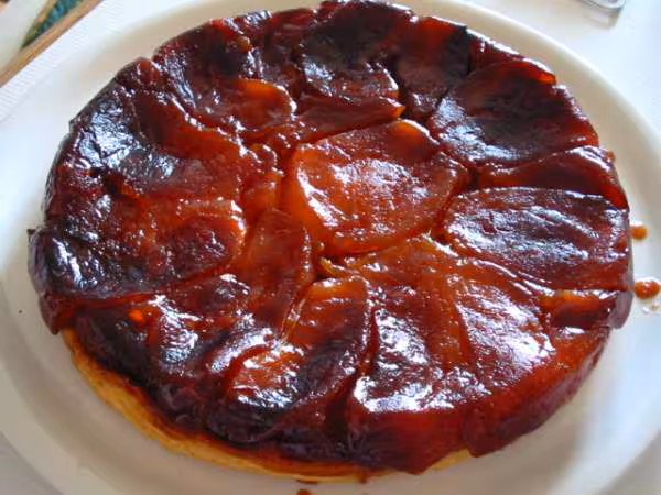 Une tarte tatin