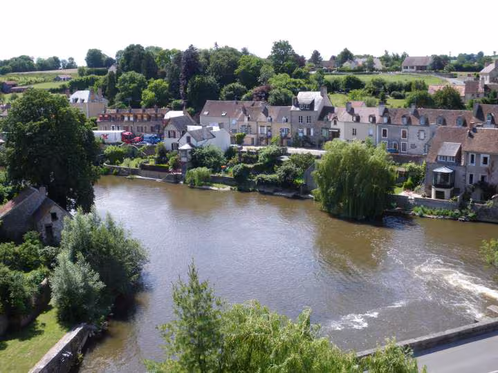 Fresnay sur sarthe
