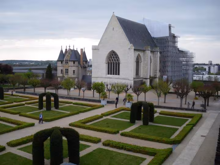 Jardins interieurs chateau d angers