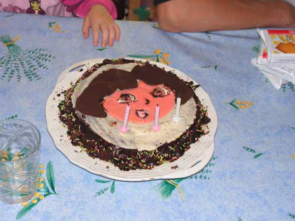 Gateau anniversaire dora