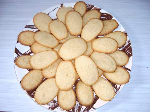 Madeleines plates