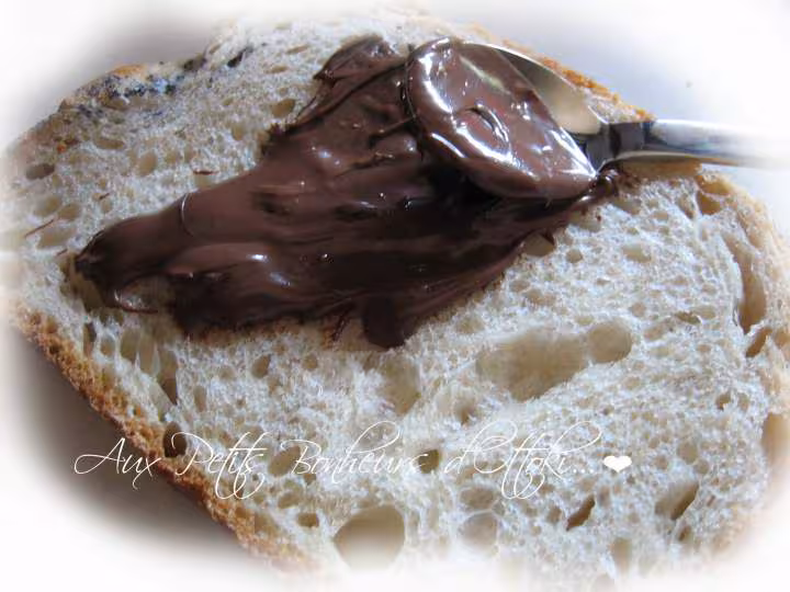 Boule d epeautre sur poolish petri en pana et cuit en cocotte