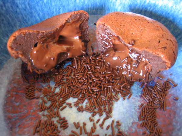 Les voici les coulants au chocolat de kikoun au thermomix