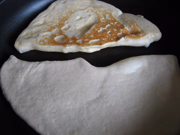 Naan au fromage