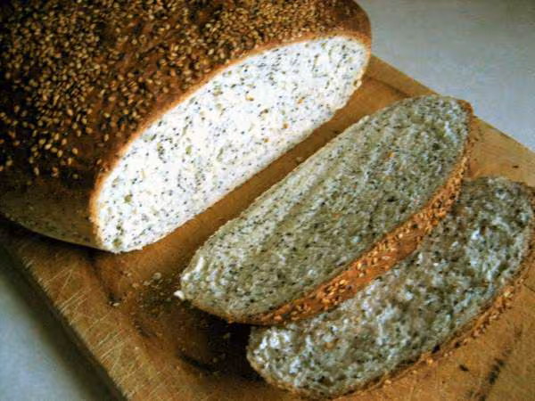 Pain moelleux aux graines pavot sesame map puis cuit au four
