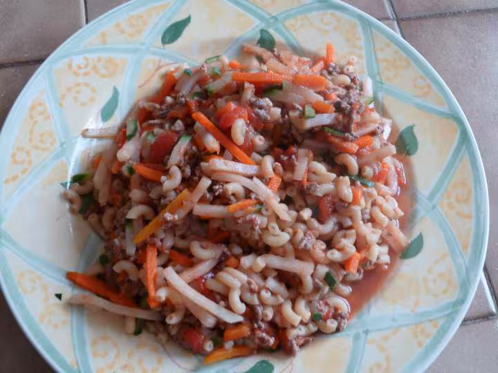 Pate aux legumes a la bolognaise