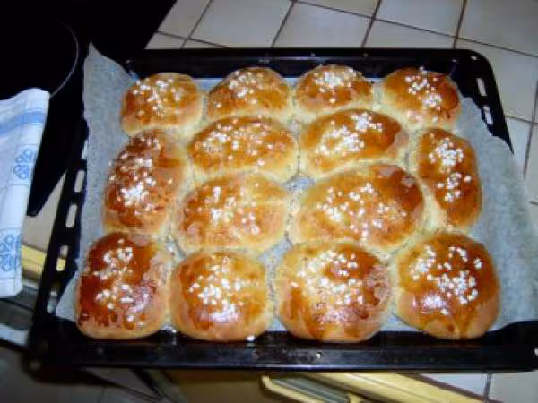 8 petits pains au sucre