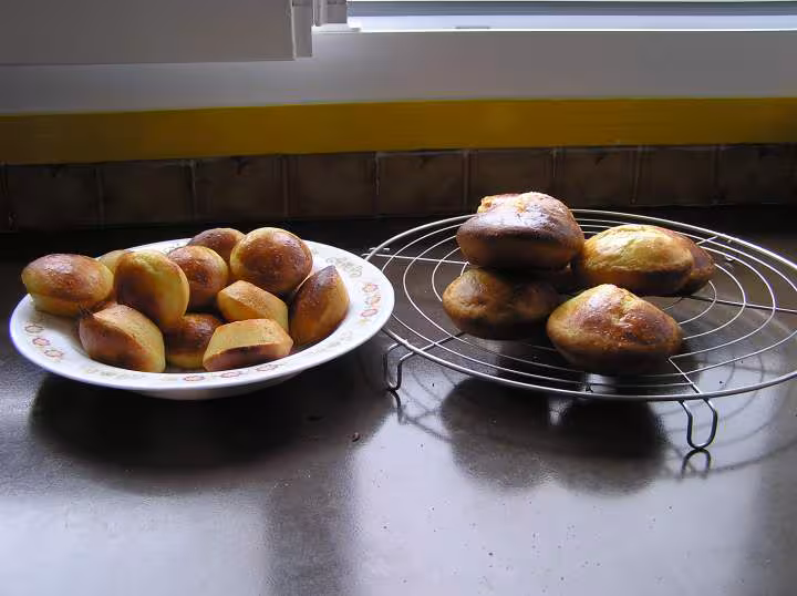 Petits pains au lait sans petrissage 10 02 07