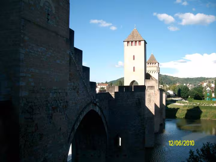 Pont valentre a cahors le 12 06 2010