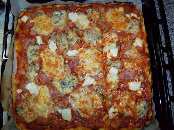 Pizza au 4 fromages