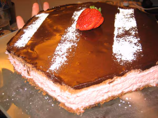 Gateau fraise chocolat