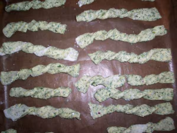 Batonnets au fromage et herbes avant cuisson