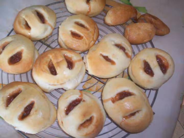 Jalousies brioches a la rhubarbe