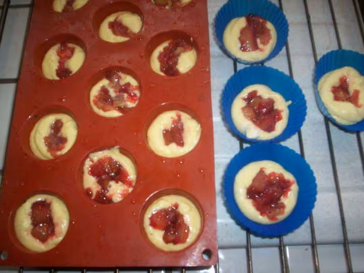Petits gateaux au coeur de fruits