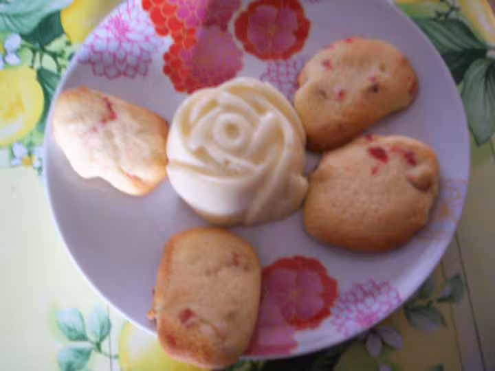 Rose et ses petales en fruits confits