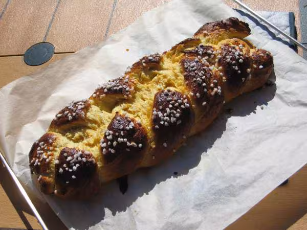 Ma premiere brioche au four tressee et tout et tout recette polange