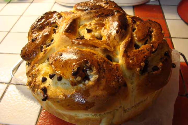 Brioche aux pepites de chocolat et sucre perle