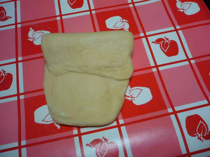 Faconnage petit pain brioche au chocolat