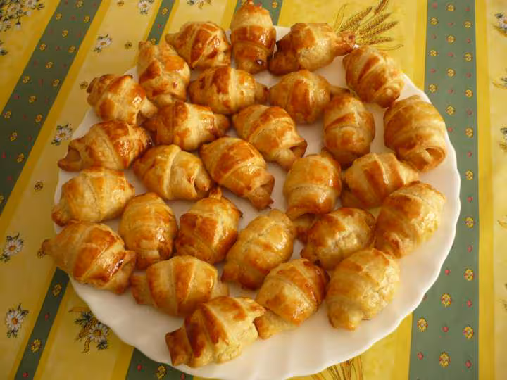 Feuilletes saucisses moutarde
