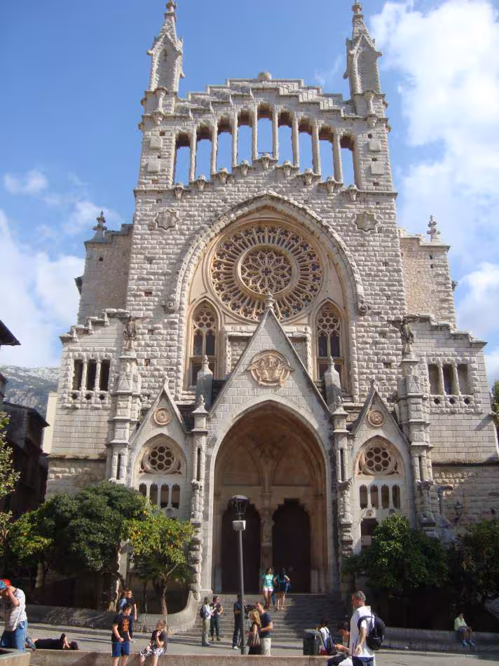 L eglise magnifique de soller