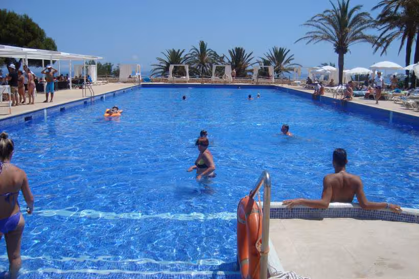 La piscine de l hotel