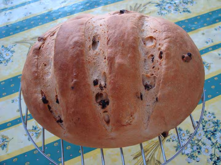 Pain blanc aux raisins secs