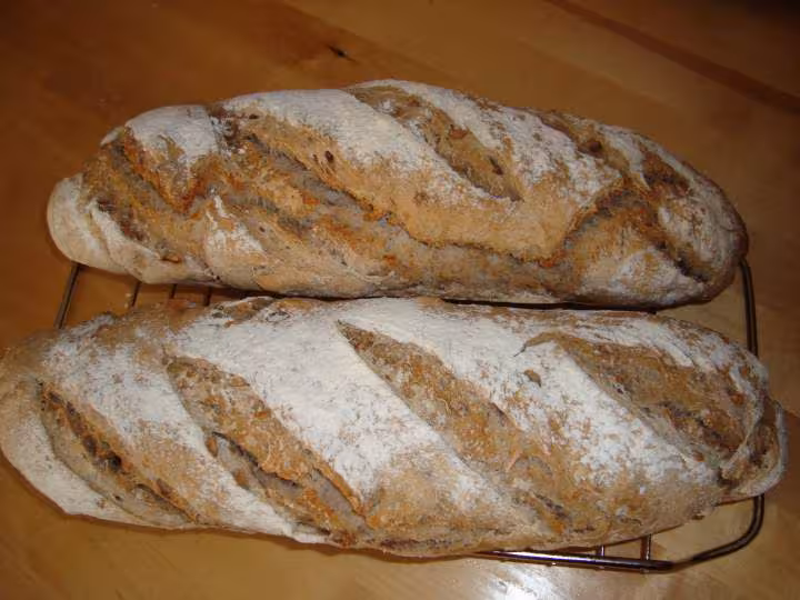Pains aux noix au levain liquide
