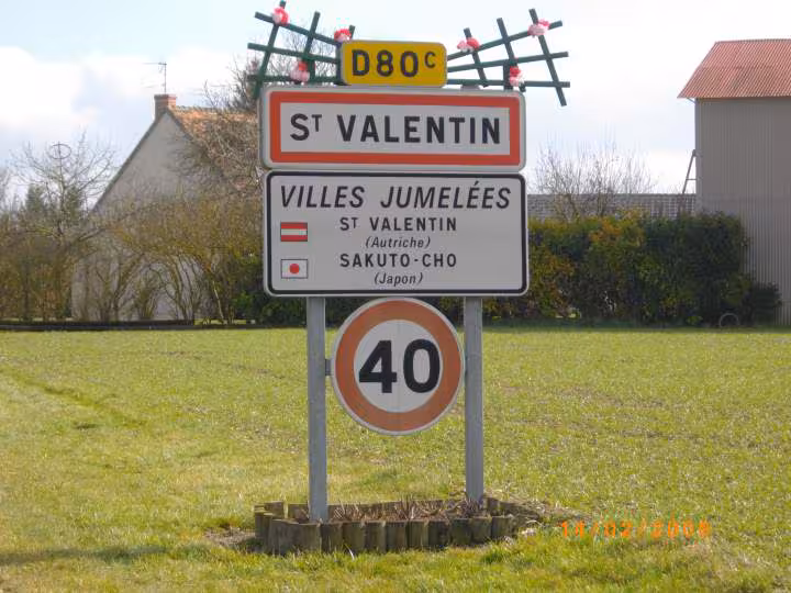Panneau entree de village