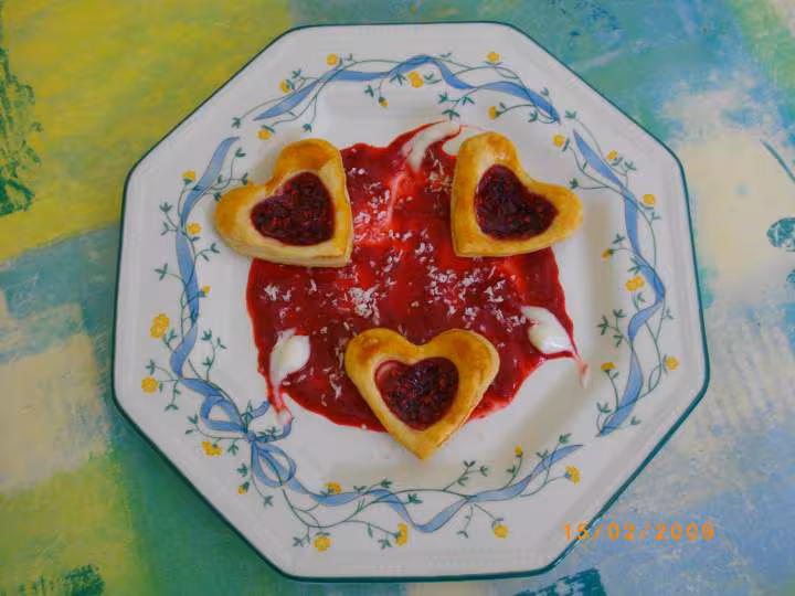 Petits feuilletes a la framboise