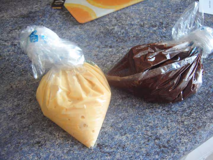 Marbre italien poche a douille de fortune