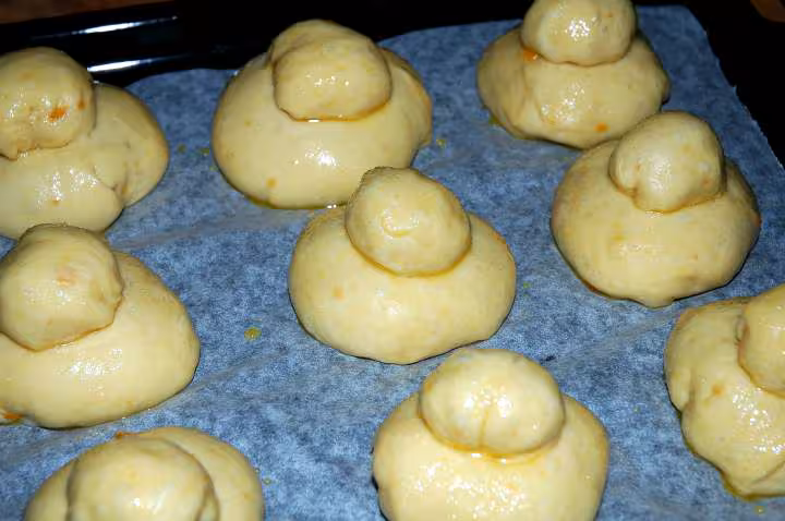 Brioches aux ecorces de clementines