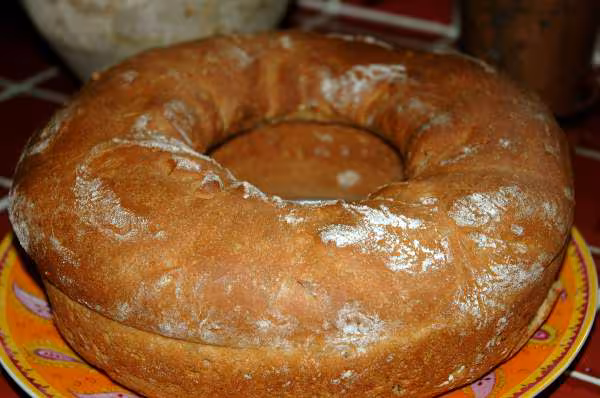 Couronne de pain de mie aux cereales et herbes de provence