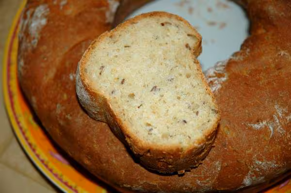 Couronne de pain de mie aux cereales et herbes de provence