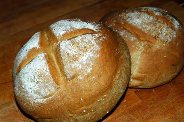 Pain a la cardamone
